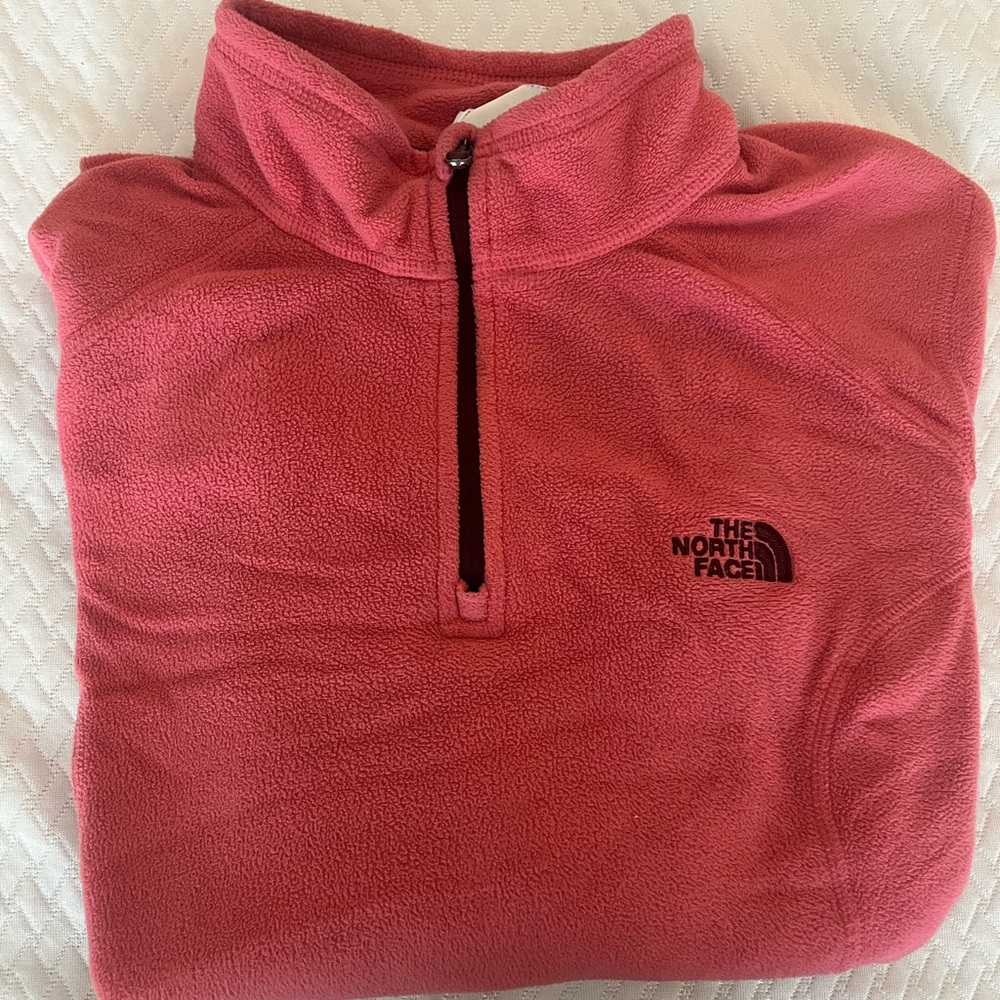 Women’s The North Face fleece quarter zip. Large